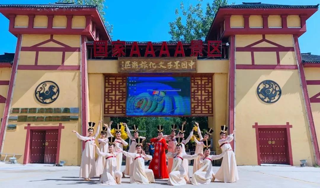 小丑明星,小丑明星，悲喜交織的舞臺(tái)傳奇