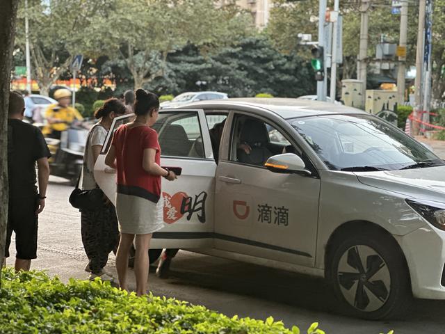 昆明網(wǎng)絡(luò)約車(chē)最新動(dòng)態(tài)，駕馭變化，智慧出行