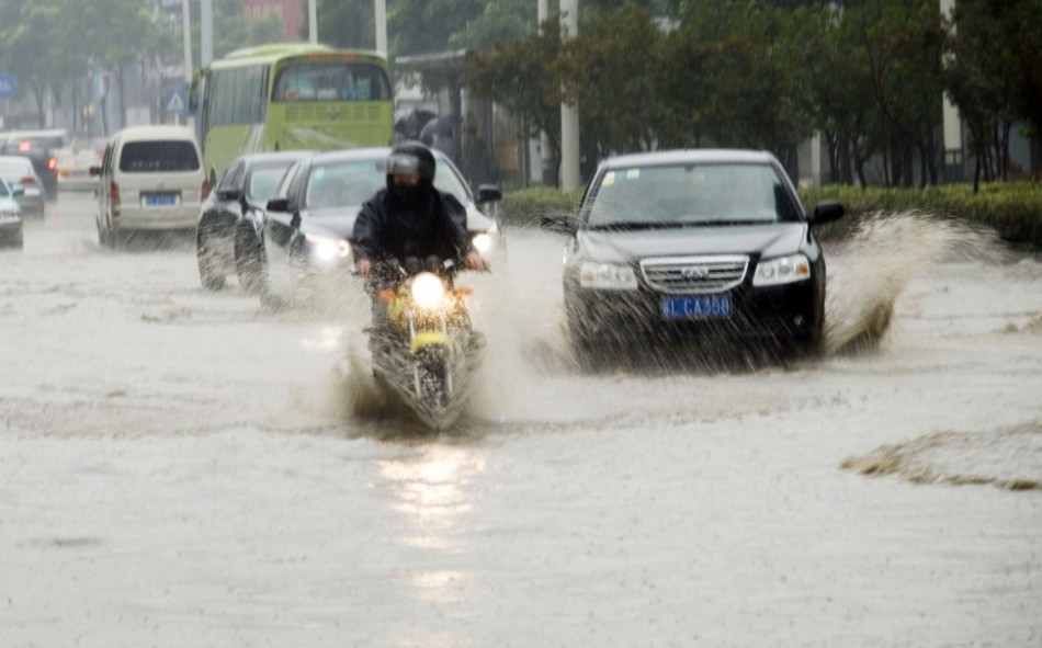 南方暴雨實時報道與案例分析，最新消息視頻匯總